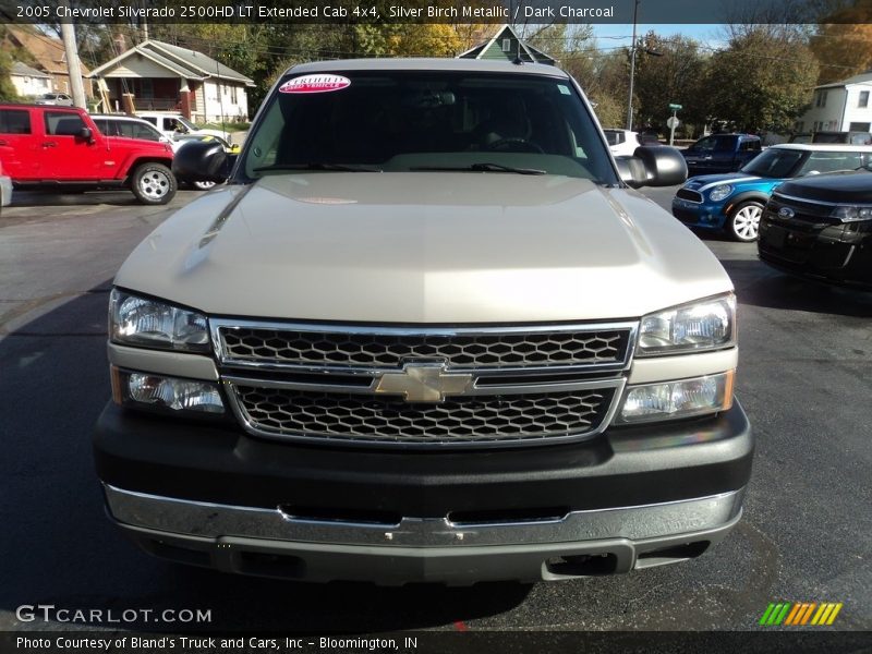 Silver Birch Metallic / Dark Charcoal 2005 Chevrolet Silverado 2500HD LT Extended Cab 4x4
