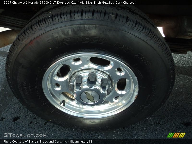 Silver Birch Metallic / Dark Charcoal 2005 Chevrolet Silverado 2500HD LT Extended Cab 4x4