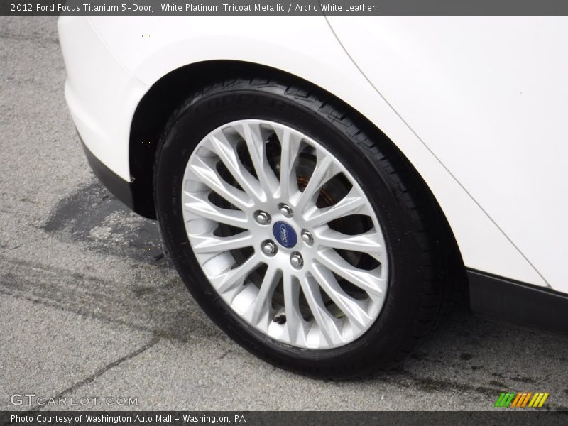 White Platinum Tricoat Metallic / Arctic White Leather 2012 Ford Focus Titanium 5-Door