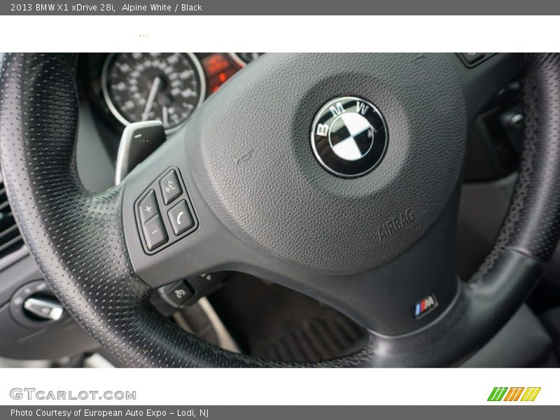 Alpine White / Black 2013 BMW X1 xDrive 28i