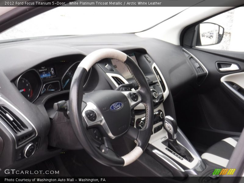 White Platinum Tricoat Metallic / Arctic White Leather 2012 Ford Focus Titanium 5-Door