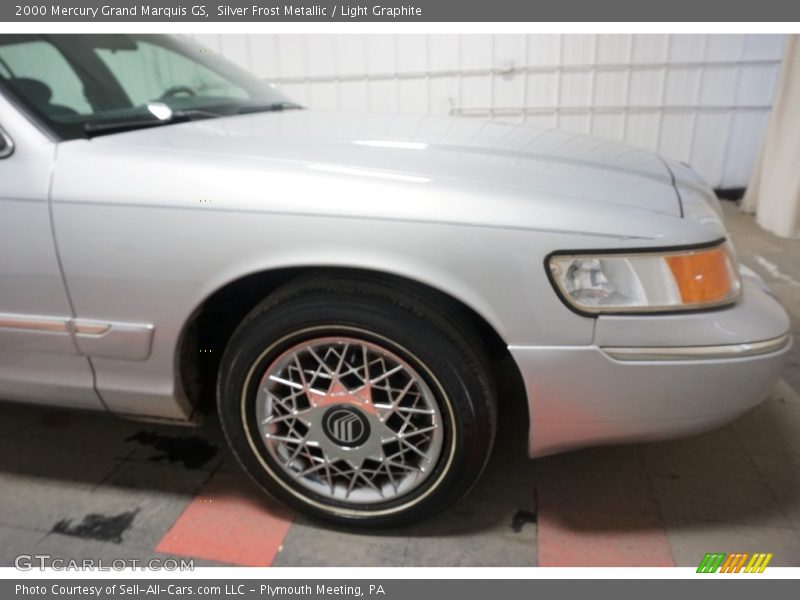 Silver Frost Metallic / Light Graphite 2000 Mercury Grand Marquis GS