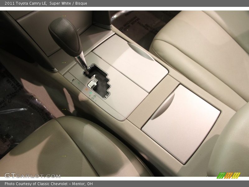 Super White / Bisque 2011 Toyota Camry LE