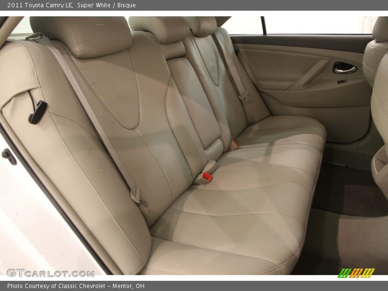 Super White / Bisque 2011 Toyota Camry LE
