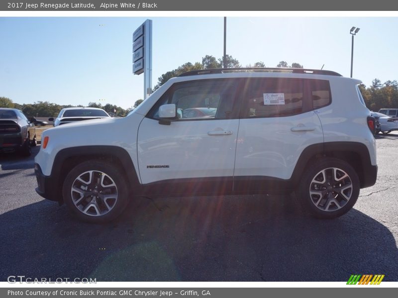 Alpine White / Black 2017 Jeep Renegade Latitude