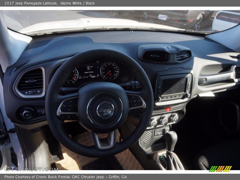 Alpine White / Black 2017 Jeep Renegade Latitude