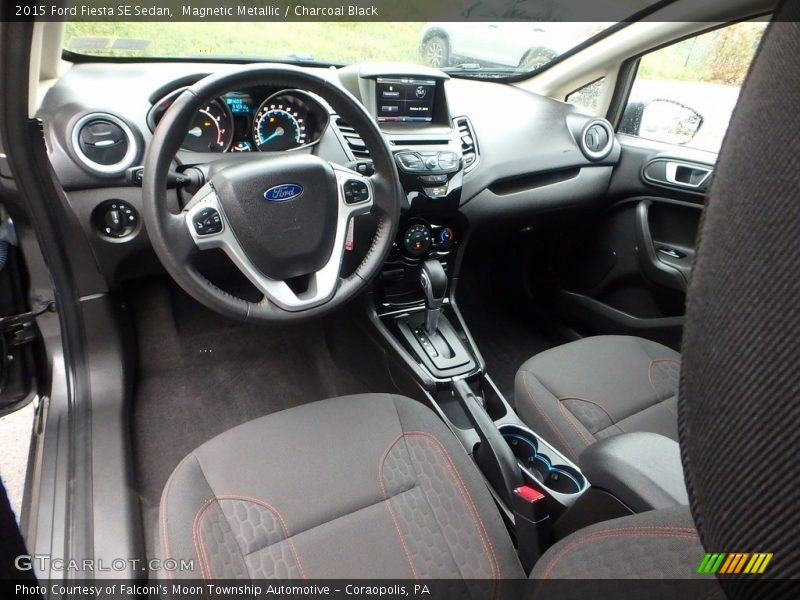 Magnetic Metallic / Charcoal Black 2015 Ford Fiesta SE Sedan