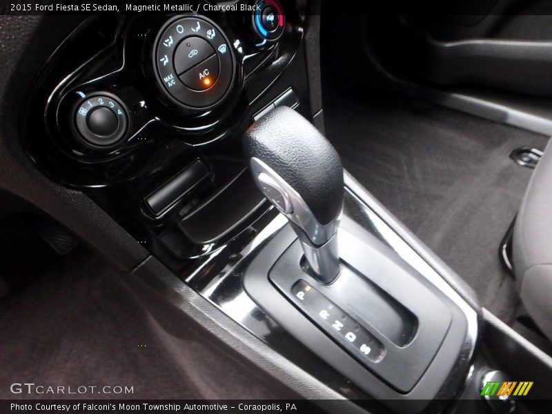 Magnetic Metallic / Charcoal Black 2015 Ford Fiesta SE Sedan