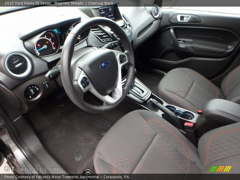 Magnetic Metallic / Charcoal Black 2015 Ford Fiesta SE Sedan