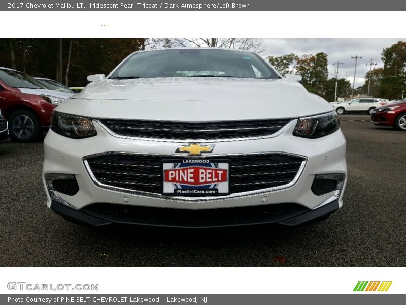 Iridescent Pearl Tricoat / Dark Atmosphere/Loft Brown 2017 Chevrolet Malibu LT