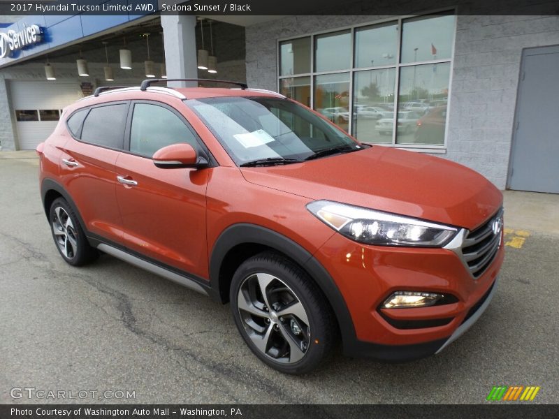 Front 3/4 View of 2017 Tucson Limited AWD