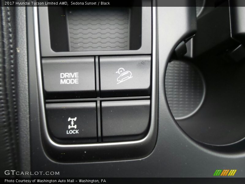 Controls of 2017 Tucson Limited AWD