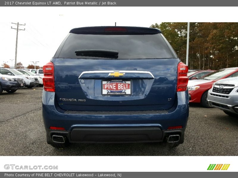 Patriot Blue Metallic / Jet Black 2017 Chevrolet Equinox LT AWD