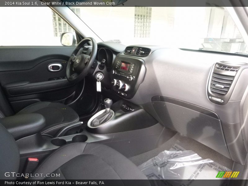 Clear White / Black Diamond Woven Cloth 2014 Kia Soul 1.6
