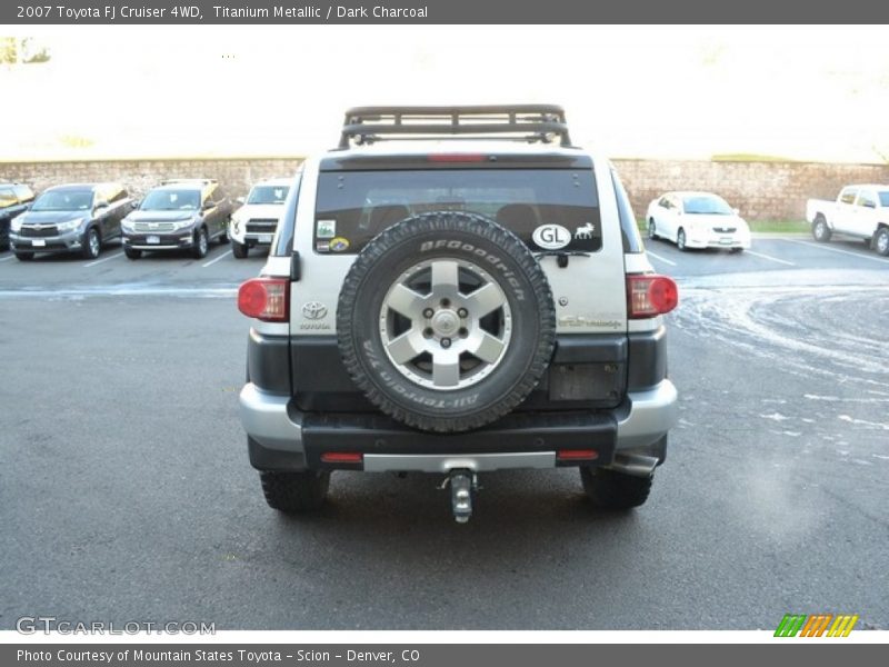 Titanium Metallic / Dark Charcoal 2007 Toyota FJ Cruiser 4WD