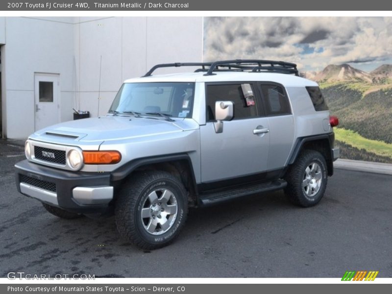 Titanium Metallic / Dark Charcoal 2007 Toyota FJ Cruiser 4WD