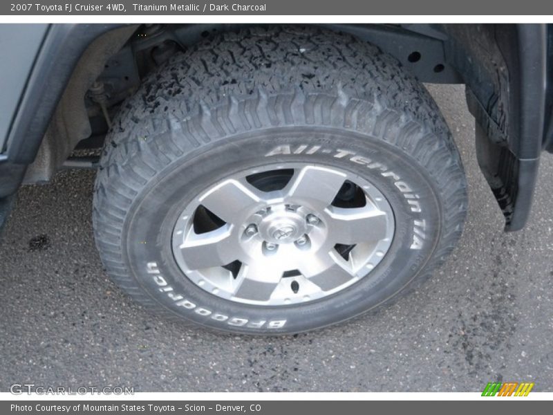 Titanium Metallic / Dark Charcoal 2007 Toyota FJ Cruiser 4WD