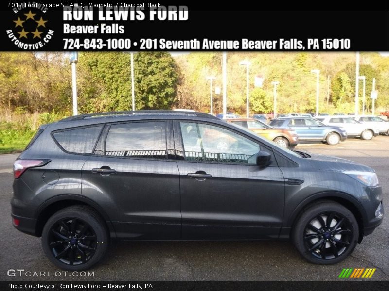 Magnetic / Charcoal Black 2017 Ford Escape SE 4WD