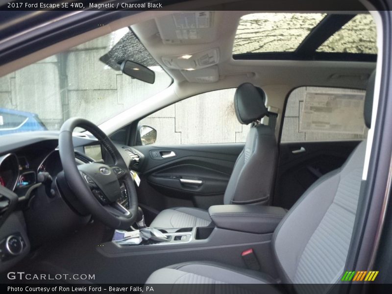 Magnetic / Charcoal Black 2017 Ford Escape SE 4WD