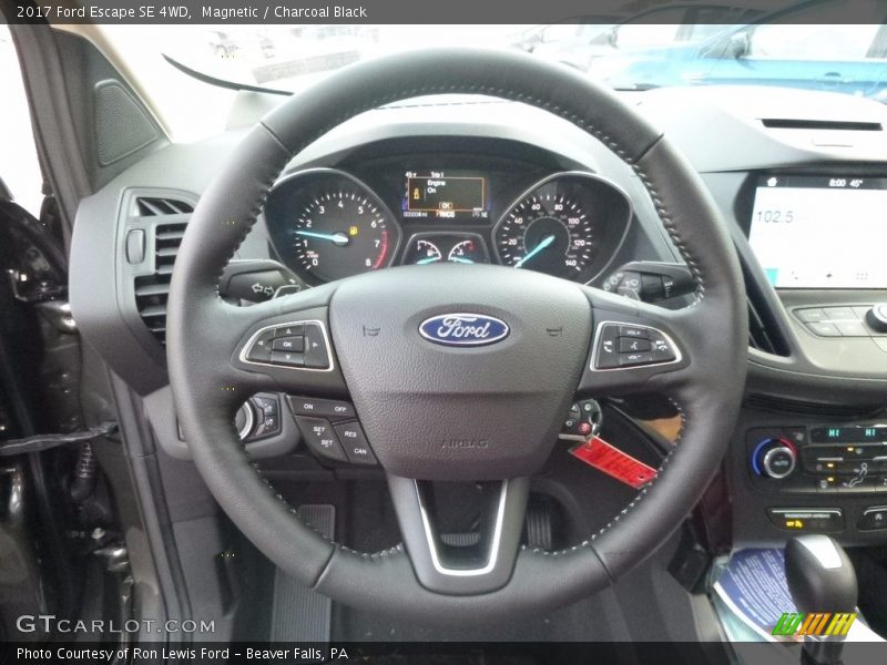 Magnetic / Charcoal Black 2017 Ford Escape SE 4WD