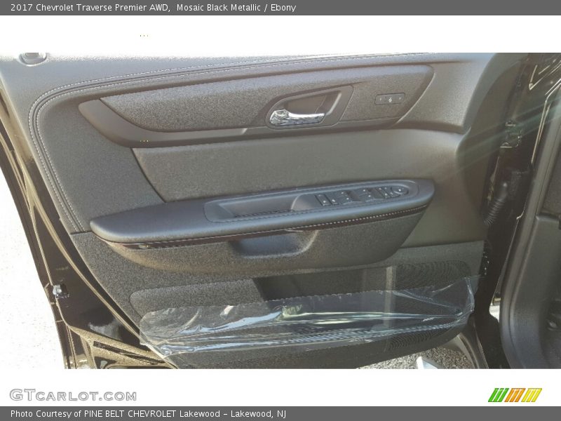 Mosaic Black Metallic / Ebony 2017 Chevrolet Traverse Premier AWD