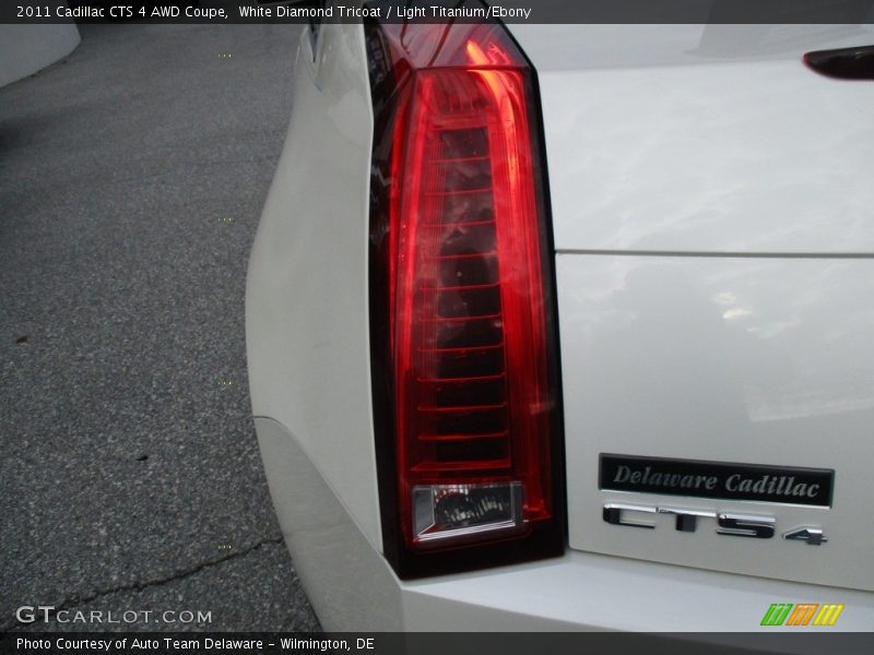 White Diamond Tricoat / Light Titanium/Ebony 2011 Cadillac CTS 4 AWD Coupe