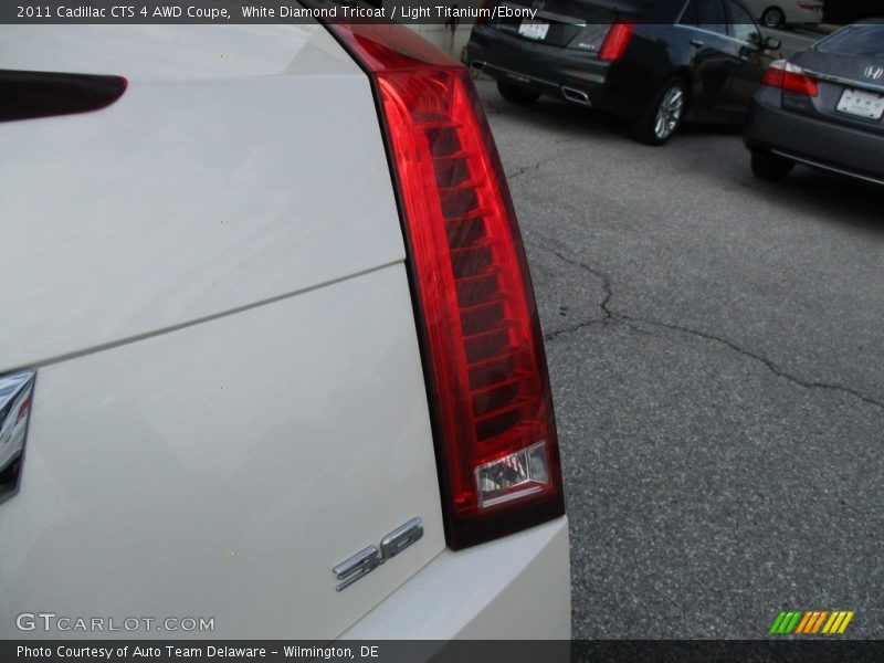 White Diamond Tricoat / Light Titanium/Ebony 2011 Cadillac CTS 4 AWD Coupe