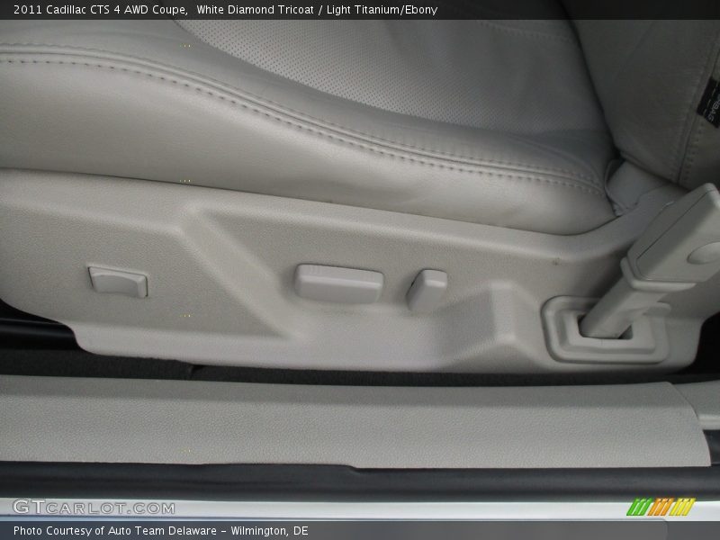 White Diamond Tricoat / Light Titanium/Ebony 2011 Cadillac CTS 4 AWD Coupe