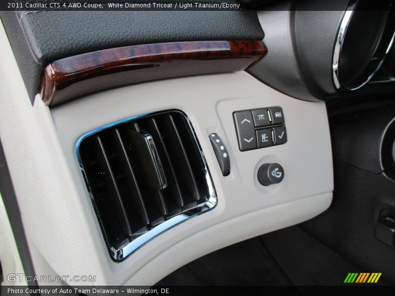 White Diamond Tricoat / Light Titanium/Ebony 2011 Cadillac CTS 4 AWD Coupe