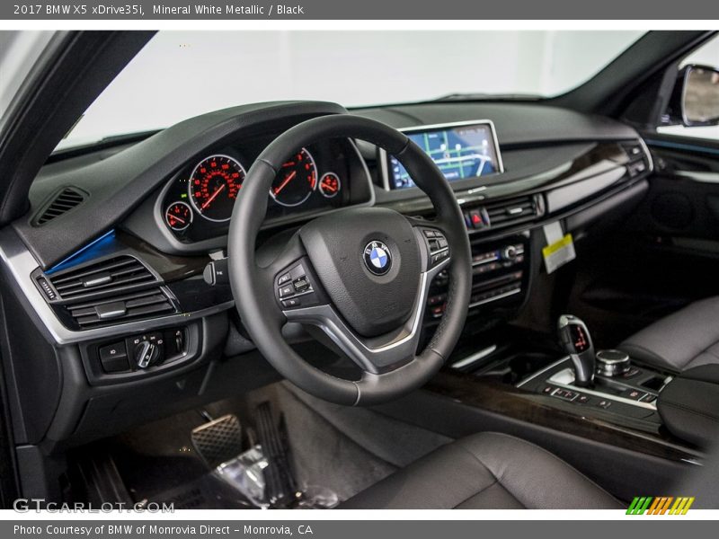 Dashboard of 2017 X5 xDrive35i