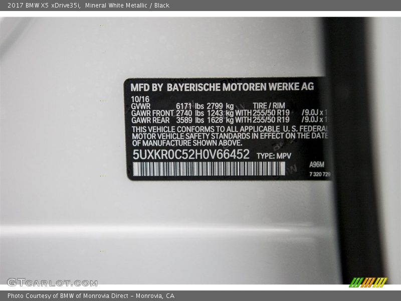 Mineral White Metallic / Black 2017 BMW X5 xDrive35i