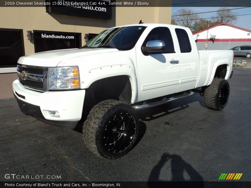 Summit White / Ebony 2009 Chevrolet Silverado 1500 LTZ Extended Cab 4x4