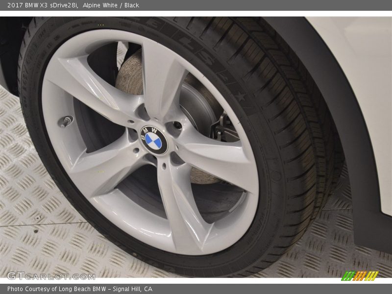Alpine White / Black 2017 BMW X3 sDrive28i