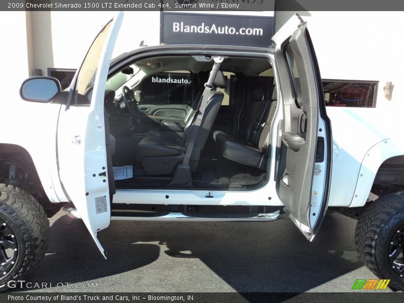 Summit White / Ebony 2009 Chevrolet Silverado 1500 LTZ Extended Cab 4x4