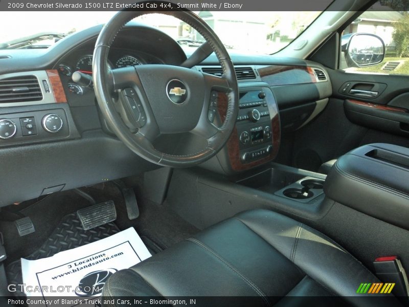 Summit White / Ebony 2009 Chevrolet Silverado 1500 LTZ Extended Cab 4x4