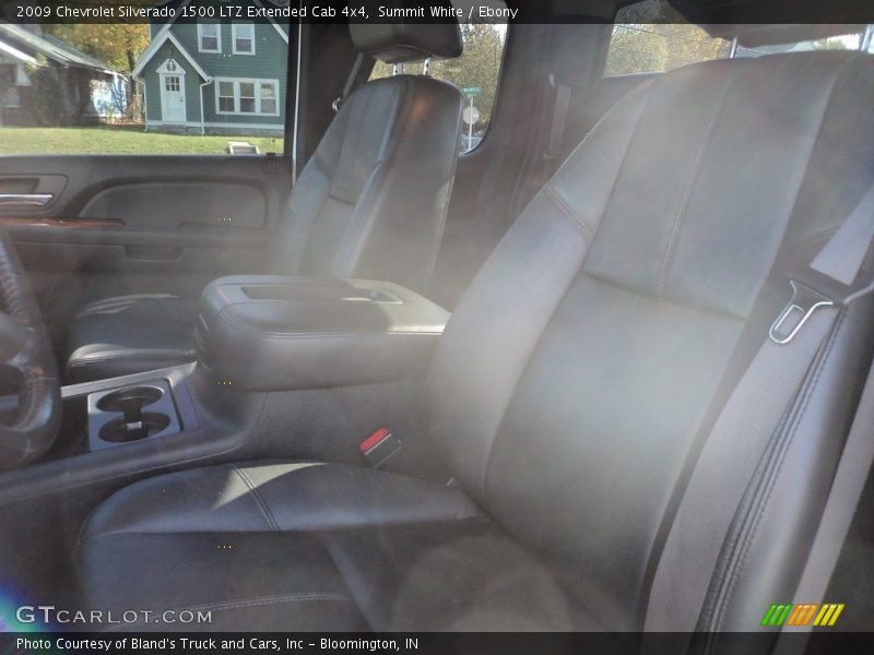 Summit White / Ebony 2009 Chevrolet Silverado 1500 LTZ Extended Cab 4x4