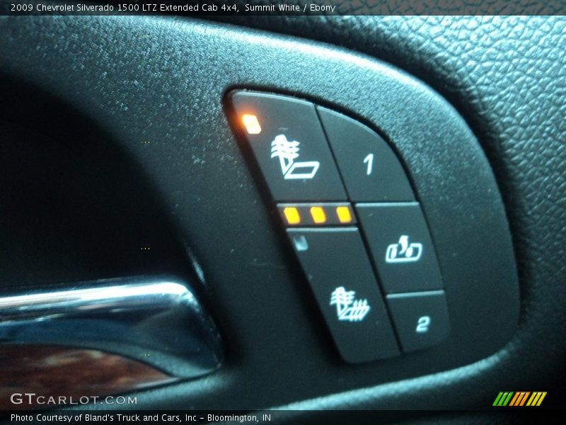 Summit White / Ebony 2009 Chevrolet Silverado 1500 LTZ Extended Cab 4x4