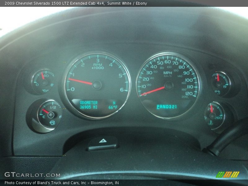 Summit White / Ebony 2009 Chevrolet Silverado 1500 LTZ Extended Cab 4x4