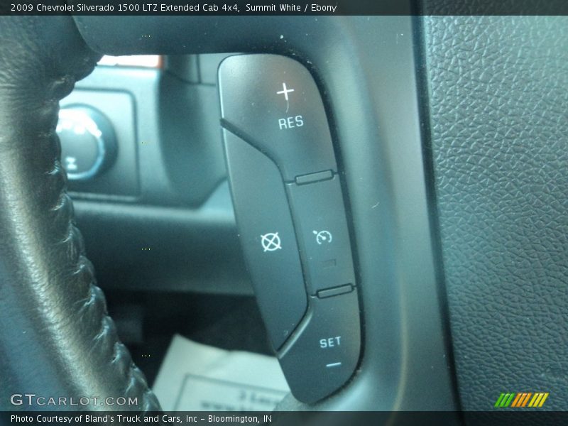 Summit White / Ebony 2009 Chevrolet Silverado 1500 LTZ Extended Cab 4x4
