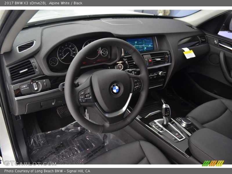 Alpine White / Black 2017 BMW X3 sDrive28i