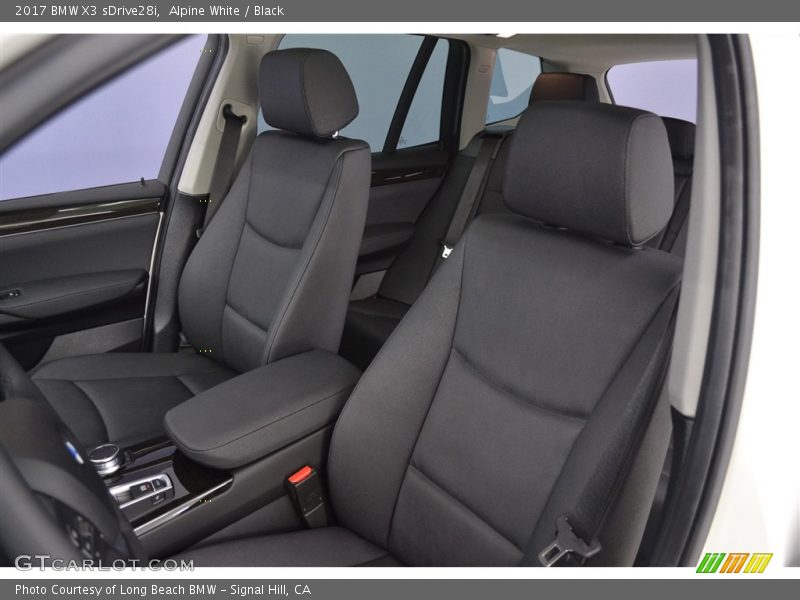 Alpine White / Black 2017 BMW X3 sDrive28i