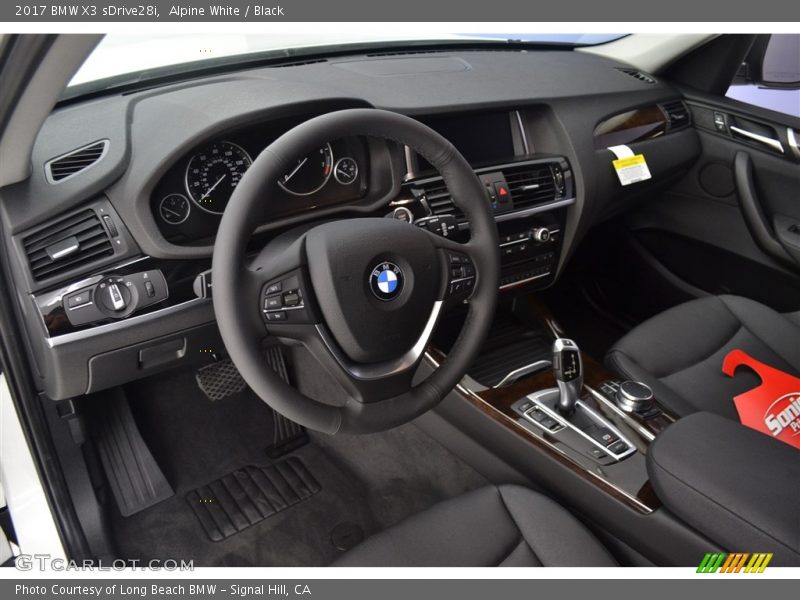 Alpine White / Black 2017 BMW X3 sDrive28i