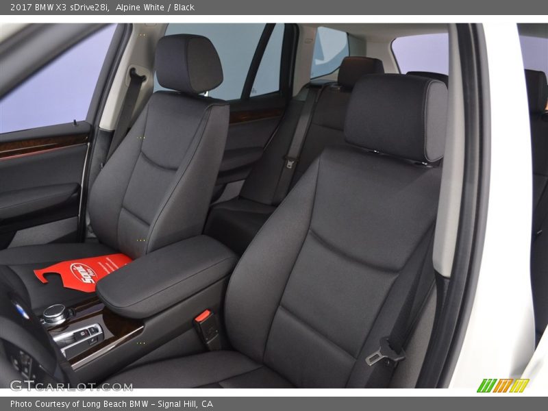 Alpine White / Black 2017 BMW X3 sDrive28i