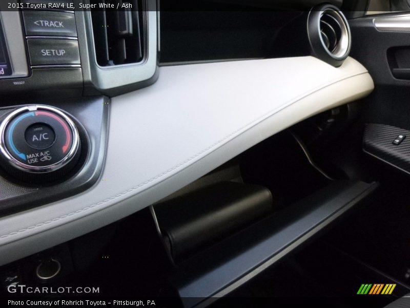 Super White / Ash 2015 Toyota RAV4 LE