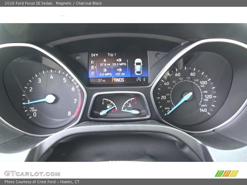 Magnetic / Charcoal Black 2016 Ford Focus SE Sedan