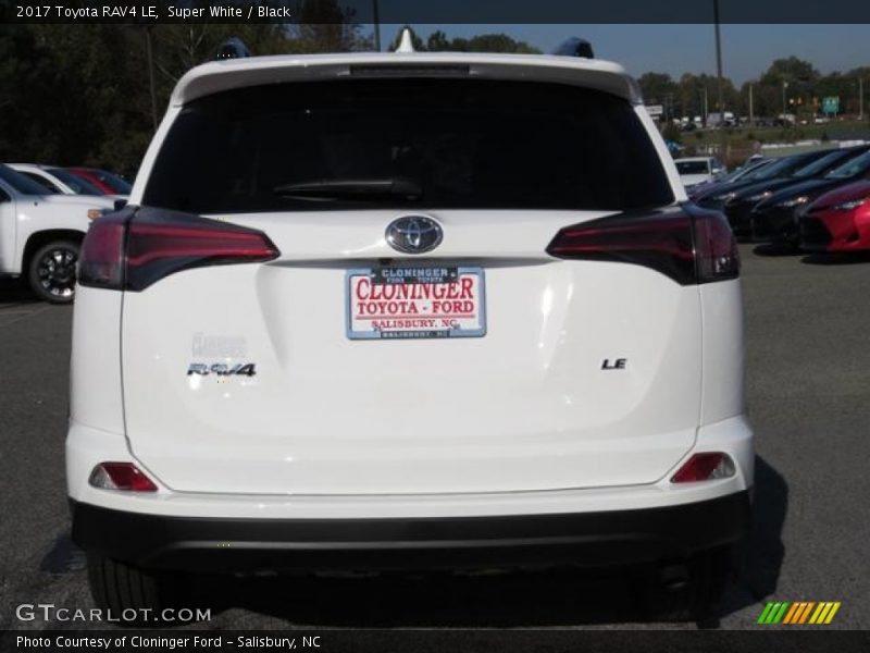 Super White / Black 2017 Toyota RAV4 LE
