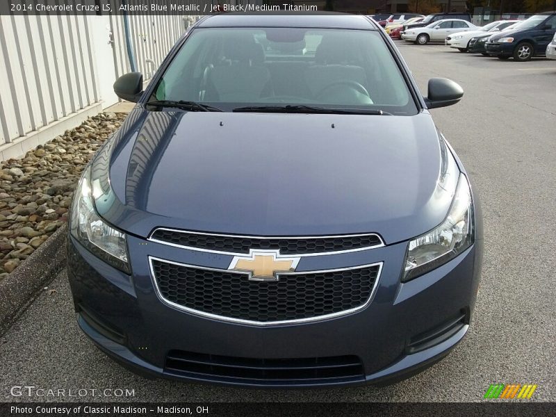 Atlantis Blue Metallic / Jet Black/Medium Titanium 2014 Chevrolet Cruze LS