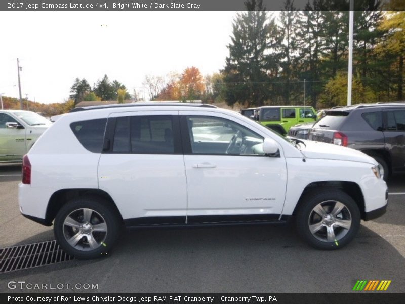 Bright White / Dark Slate Gray 2017 Jeep Compass Latitude 4x4