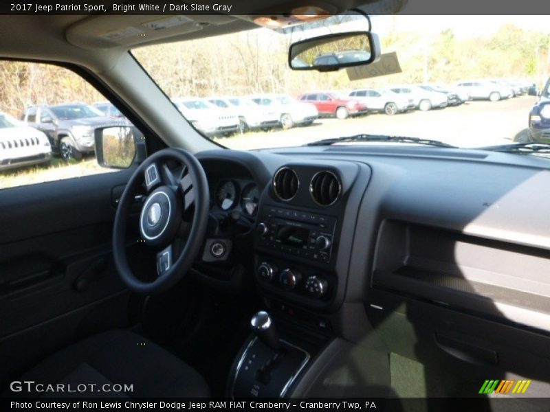 Bright White / Dark Slate Gray 2017 Jeep Patriot Sport