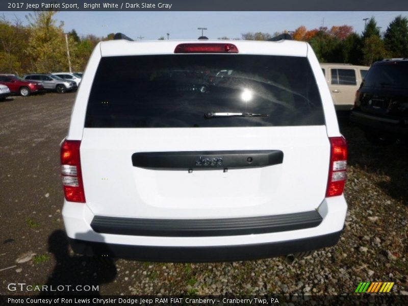 Bright White / Dark Slate Gray 2017 Jeep Patriot Sport